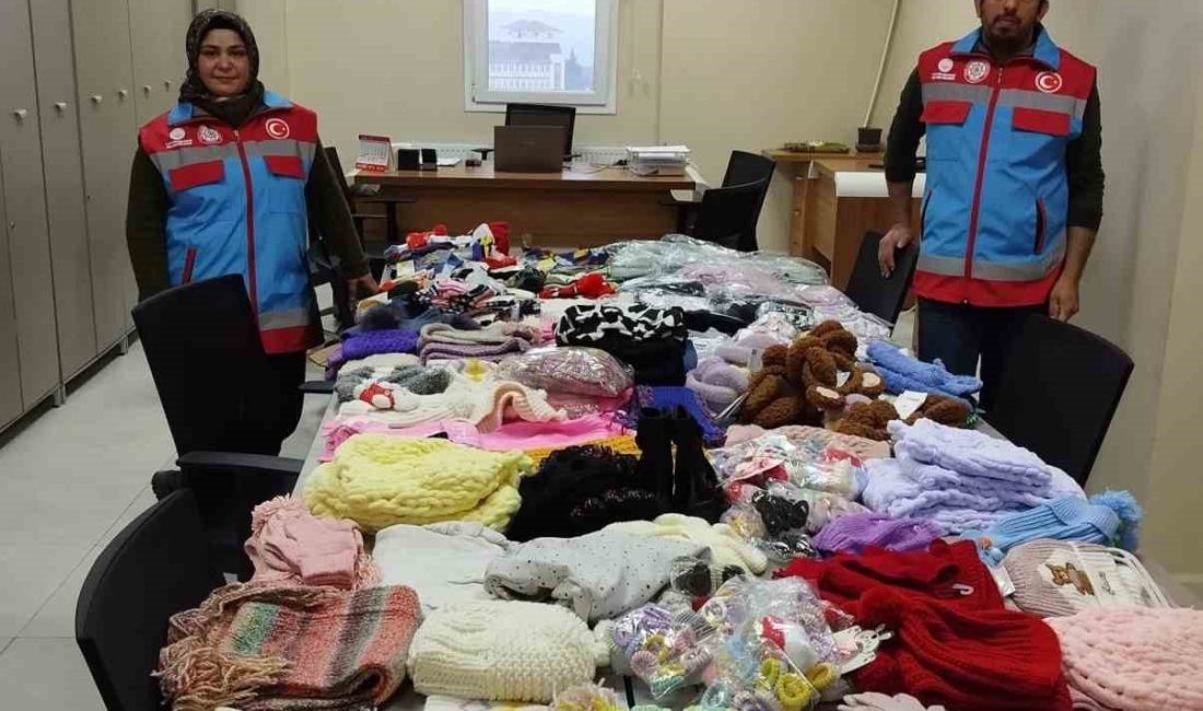 Hatay’da yaşayan öksüz ve yetim çocuklar için Bartın’dan gönderilen hediyeler
