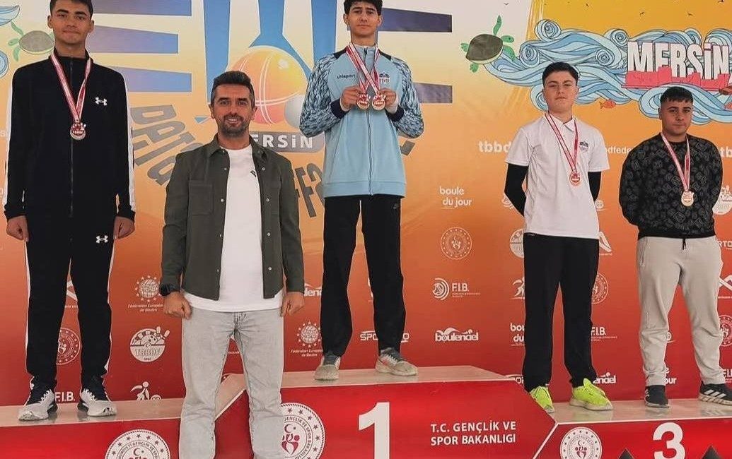 Mersin’de düzenlenen ’M. İzzet Gelegen Gençler Raffa Şampiyonası’ tamamlandı Mersin’de, hayatını kaybeden milli sporcu Muhammed İzzet Gelegen anısına düzenlenen