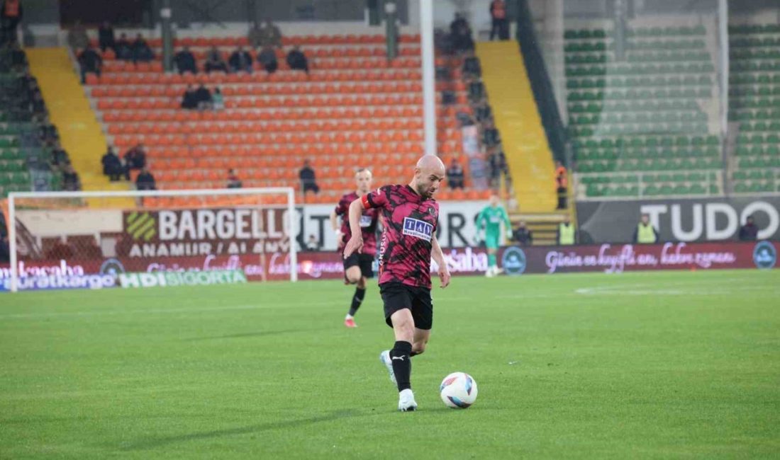 Trendyol Süper Lig: Alanyaspor: 5 – Başakşehir: 4 (Maç sonucu) Trendyol Süper Lig’in 21. haftasında Corendon Alanyaspor, evinde karşılaştığı Başakşehir’i