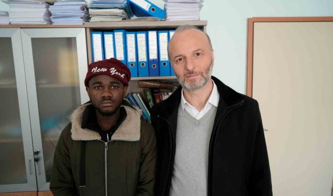 Gümüşhane’de Türkçe eğitimi alan Kamerunlu üniversite öğrencisi Ramazan ayı öncesi