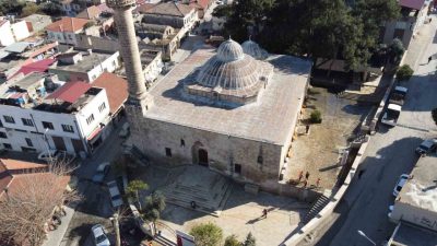 Adana’nın Kozan ilçesindeki tarihi Hoşkadem Camii Ramazan’a hazırlandı. Türk-Memlûk Devleti