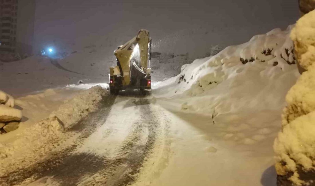 Malatya’da karla mücadele seferberliği Malatya’nın Battalgazi ilçesinde etkili olan yoğun kar yağışı sonrası, Battalgazi