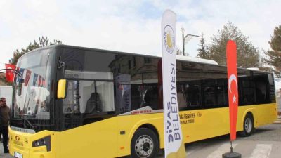 Sivas Belediyesi, toplu ulaşımda kullanılmak üzere 12 metre uzunluğunda iki