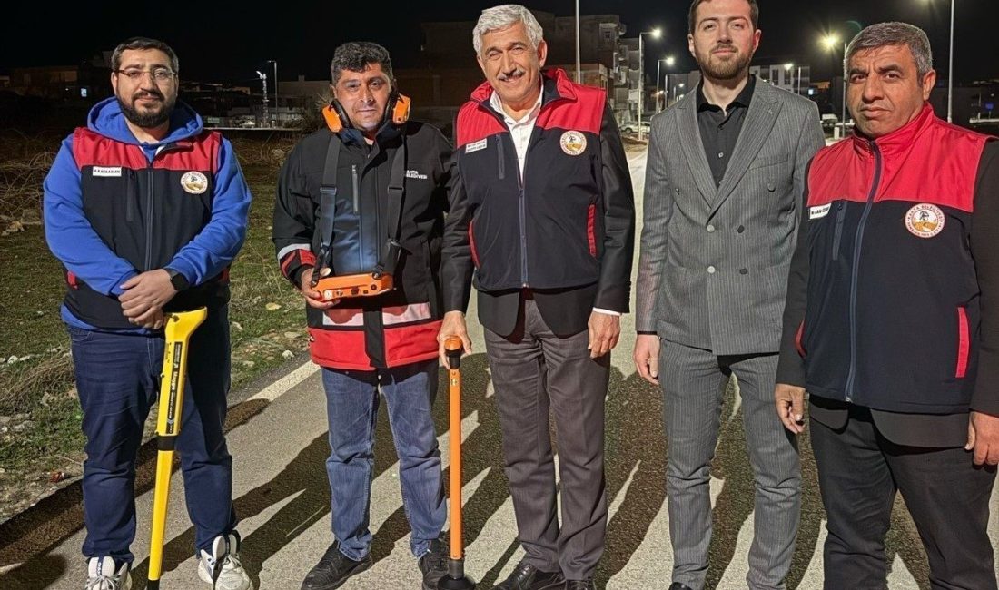 Kahta’da, su kaybı ve kaçak kullanımı son teknolojiyle kontrol altına alıyor Adıyaman’ın Kahta ilçe Belediyesi, dijital dönüşüm seferberliği kapsamında yeni teknolojik