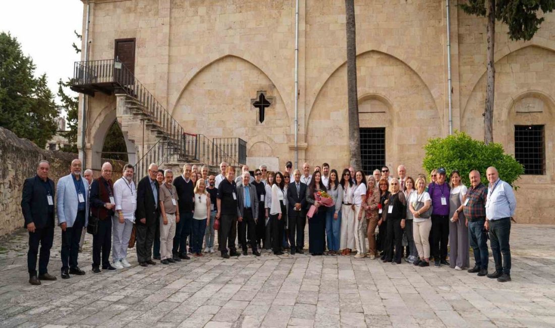 FİJET’in ‘Golden Apple’ (Altın Elma) ödülü kapsamında Tarsus’u ziyaret eden