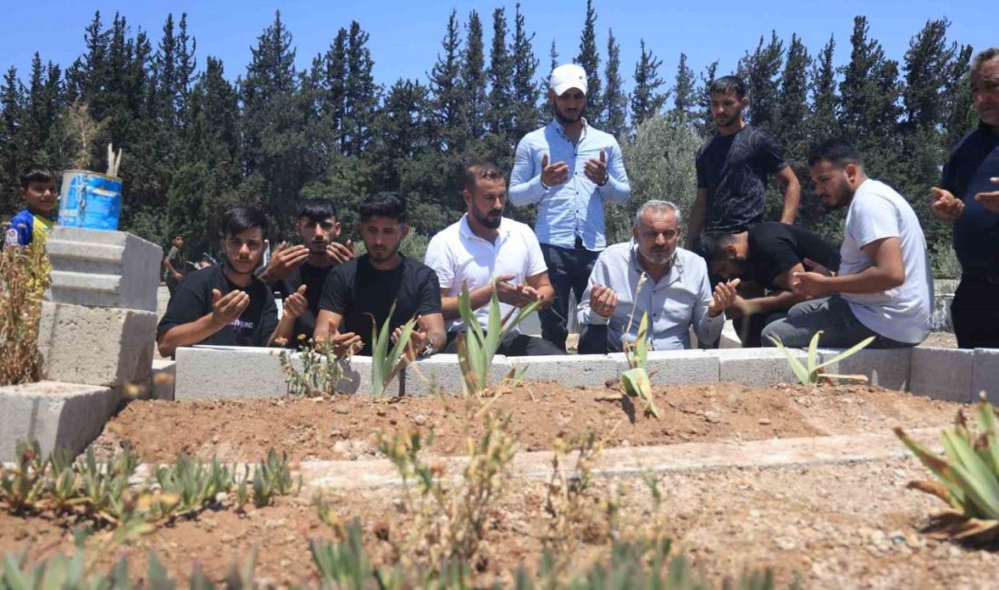 Baş ağrısıyla acil servisin yolunu tutan 51 yaşındaki adamın akciğeri organ nakliyle başka bir hastaya umut oldu Hatay’da yaşadığı baş ağrısı sonrası acil servisin yolunu tutan ve