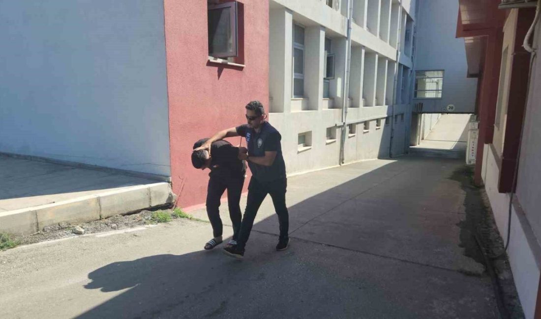 Adana’da bir daireyi satmak isteyen kadının evi, ‘sazan sarmalı’ yöntemiyle