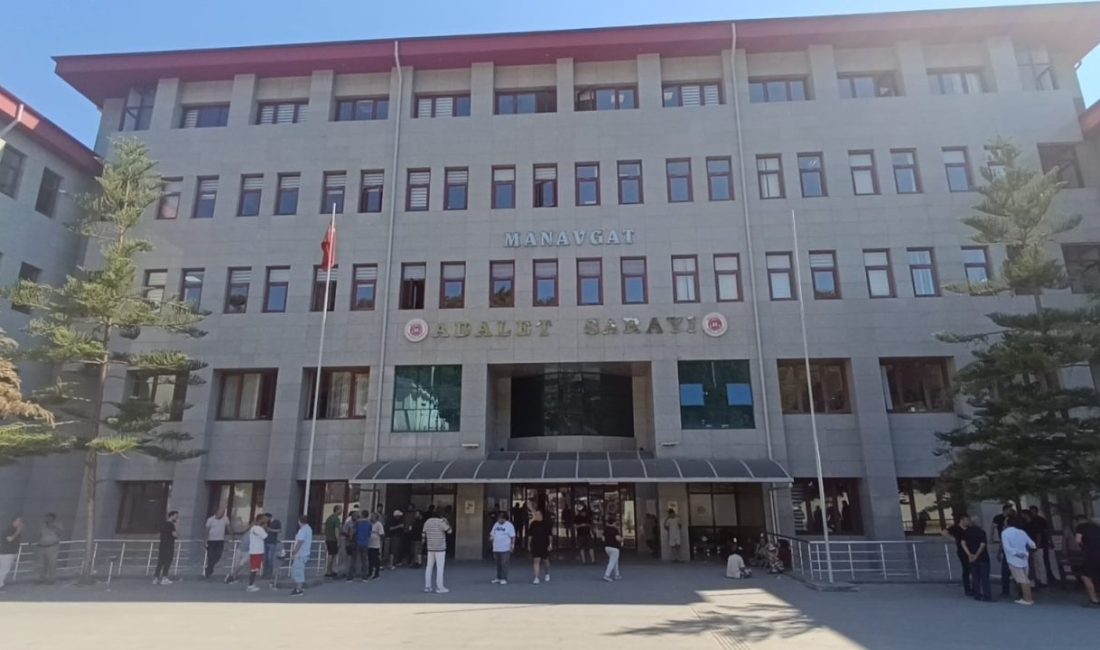 Antalya’da Manavgat Belediyesine düzenlenen rüşvet, irtikap ve zimmet operasyonunda adliyeye
