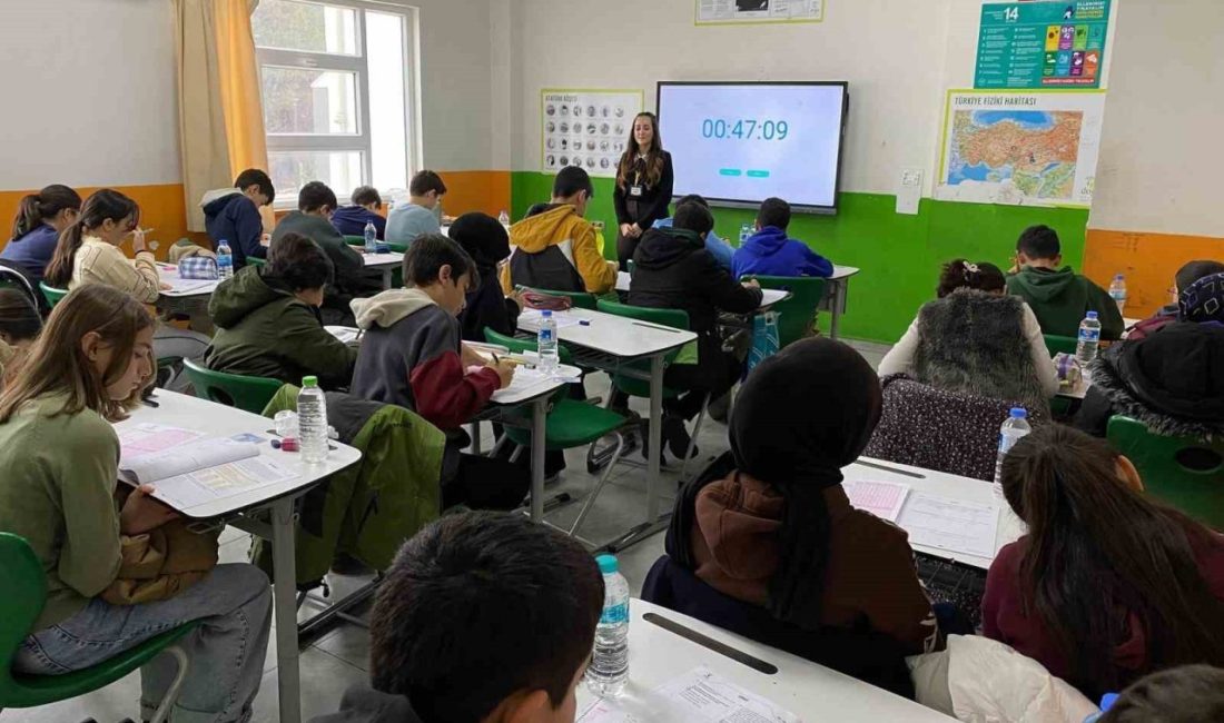 Doğa Koleji bursluluk sınavı Adıyaman’da yoğun ilgiyle gerçekleştirildi Adıyaman Doğa Koleji tarafından düzenlenen bursluluk sınavı, olumsuz hava şartlarına