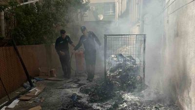 Adana’nın Feke ilçesinde atık kağıtların alev alması sonucu çıkan yangın,