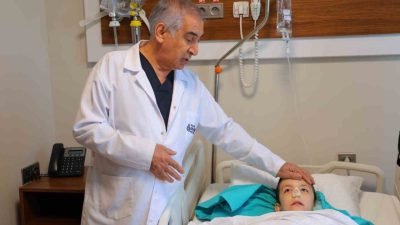 Kahramanmaraş’ta burun tıkanıklığı ve işitme kaybı şikayetiyle hastaneye başvuran 12