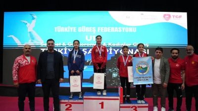 U15 Kadınlar Güreş Türkiye Şampiyonası’nda mücadele eden Çamardı Belediyesi Spor