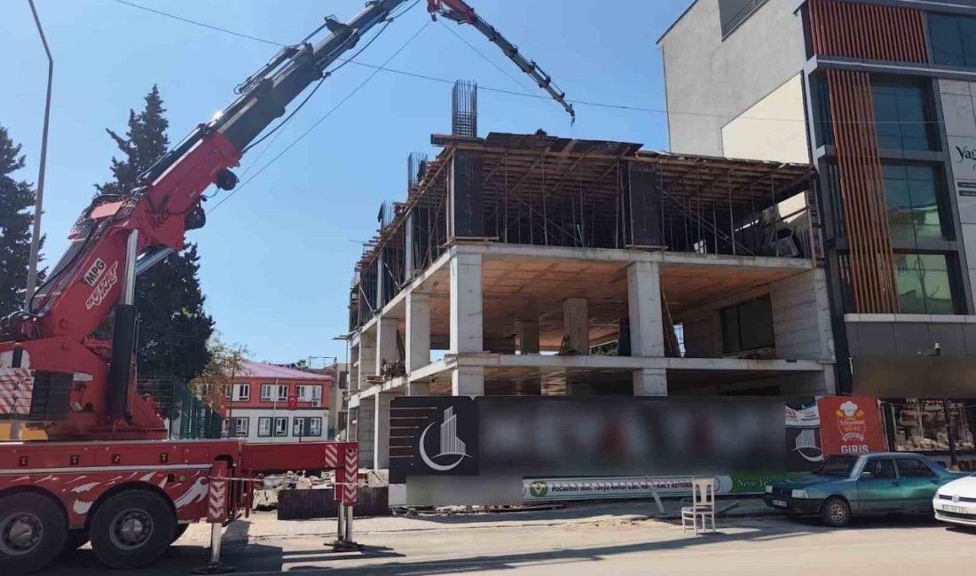 6 Şubat 2023 depremlerinde yıkılan Adıyaman Esnaf ve Sanatkarlar Odaları