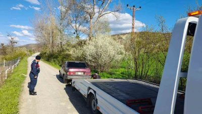 Yozgat İl Jandarma Komutanlığı yaptığı trafik denetimlerinde ‘Dur’ ihtarına uymayan