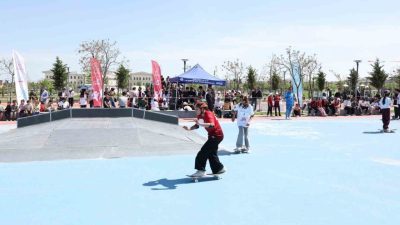 Eyyübiye Belediye Başkanı Mehmet Kuş, Şanlıurfa okullar arası il kaykay