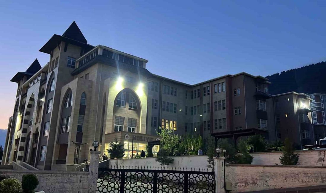 Kahramanmaraş’ta Ezgi Apartmanı davası sonrası açıklama yapan Avukat Ersan Şen,