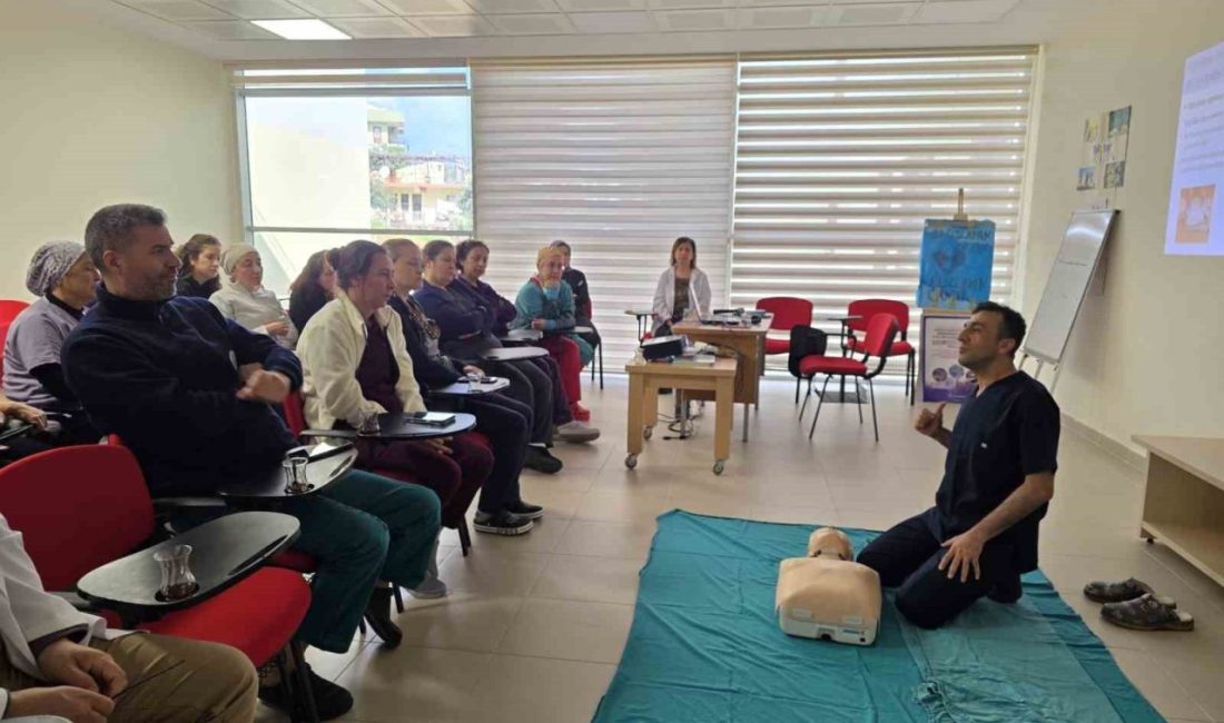 Antalya’nın Gazipaşa ilçesinde hizmet veren Gazipaşa Devlet Hastanesi’nde sağlık çalışanlarına