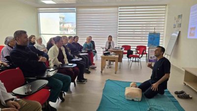 Antalya’nın Gazipaşa ilçesinde hizmet veren Gazipaşa Devlet Hastanesi’nde sağlık çalışanlarına
