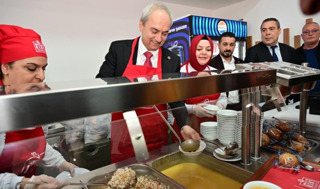 Kepez Belediyesi’nin Öğrenci Kent Lokantası’nın ardından hayata geçirdiği Kepez Kent