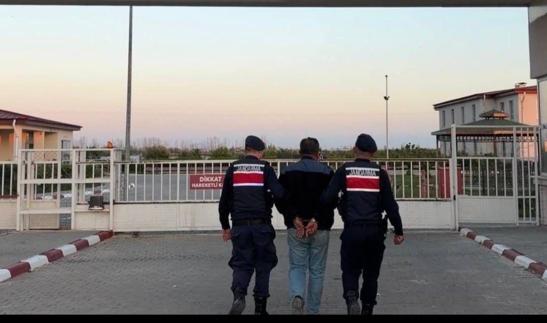 Adana’da farklı suçlardan kesinleşmiş hapis cezalarıyla aranan 7 hükümlü yakalandı.