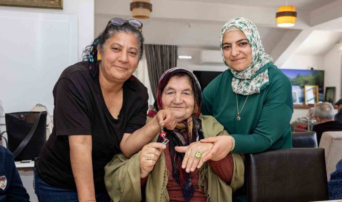 Manavgat Belediyesi Huzurevi’nde Toros Kadınları iş birliğiyle düzenlenen etkinlikte huzurevi