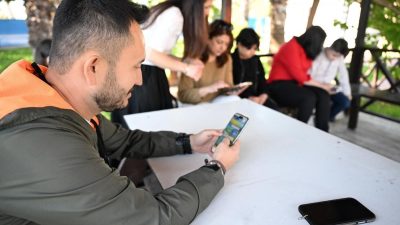 Mersin Büyükşehir Belediyesinin geliştirdiği ‘Çevresin’ mobil uygulaması, vatandaşların çevresel sorunları