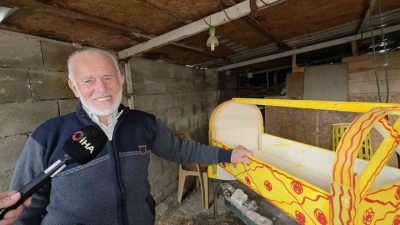Hatay’da yaşayan 75 yaşındaki Ömer Solak, babasından öğrendiği tahta beşik