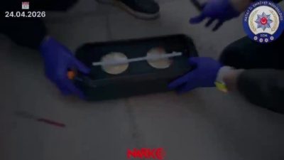 Hatay’da polis ekipleri tarafından gerçekleştirilen operasyonda otomobilde bulunan müzik kutusu