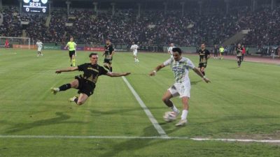 Nesine 2. Lig Beyaz Lig play-off mücadelesinin ilk karşılaşmasında Şanlıurfaspor