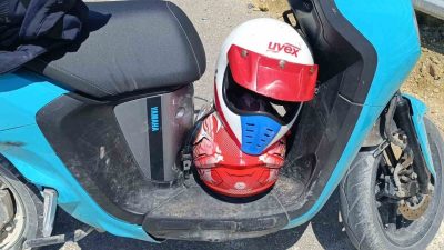 Antalya’nın Manavgat ilçesinde otomobil ile motorlu bisikletin çarpışması sonucu meydana