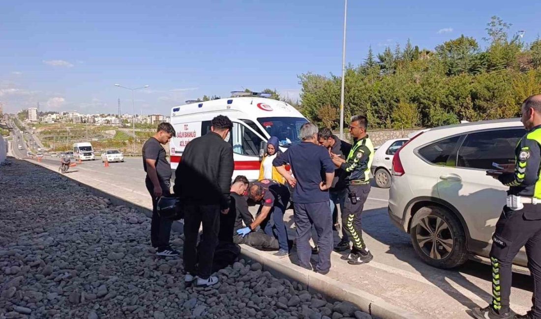 Adıyaman’da otomobil ile motosikletin çarpışması sonucu 1 kişi yaralandı. Edinilen