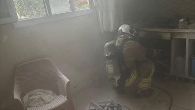 Hatay’ın Reyhanlı ilçesinde müstakil evde çıkan yangın çevreye sıçramadan kontrol