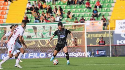 Trendyol Süper Lig’in 31. haftasında Corendon Alanyaspor, sahasında Samsunspor ile