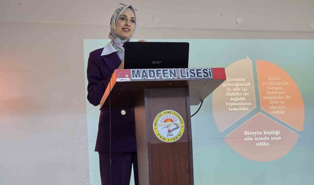 Yozgat’ın Sorgun ilçesinde lise öğrencileri Aile İçinde İletişim Stratejileri eğitimi