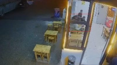 Adana’da gece dönercisine gelen iki yetişkin ve bir çocuk, 5