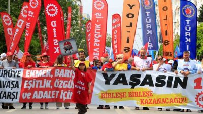 Antalya’da 1 Mayıs Emek ve Dayanışma Günü coşkuyla kutlandı. Kortej;