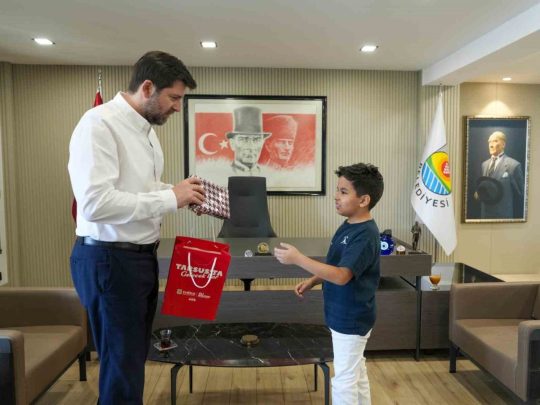 Uluslararası Fibonacci Matematik Olimpiyatlarında dünya birincisi olan Mustafa Deniz Biçer,
