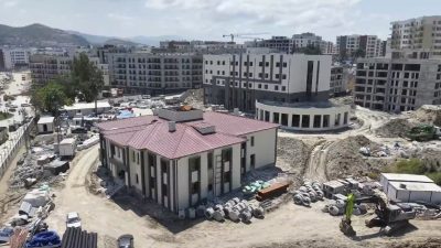 Hatay Valisi Mustafa Masatlı, Defne ilçesinde yapımı devam eden İlçe