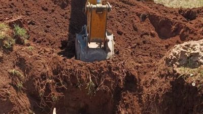 Yozgat’ın Sorgun ilçesinde çukura düşen ineği ilçe özel idaresi ekipleri
