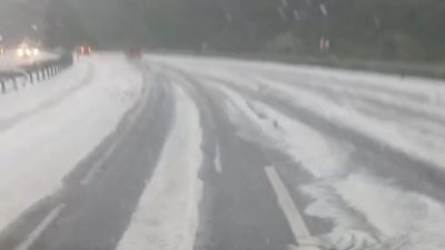 Antalya’nın yüksek kesimlerinde mayıs ayı olmasına rağmen kar ve dolu