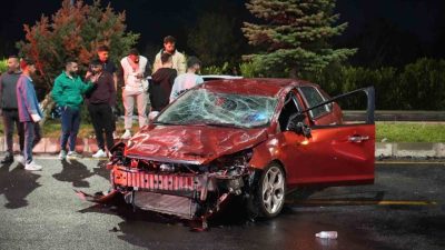 Niğde’de meydana gelen trafik kazasında kontrolden çıkarak takla atan otomobilde