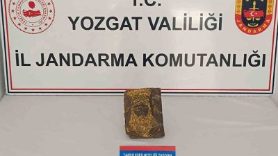Yozgat’ın Sorgun ilçesinde, altın yazma tarihi kitabı satmaya çalışan 3